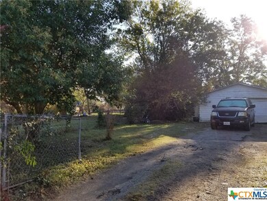 759 Gravel St, San Marcos, TX 78666 - photo 3