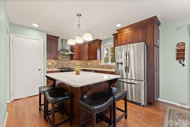 27 Princeton Dr, Middlesex, NJ 08846 - photo 7