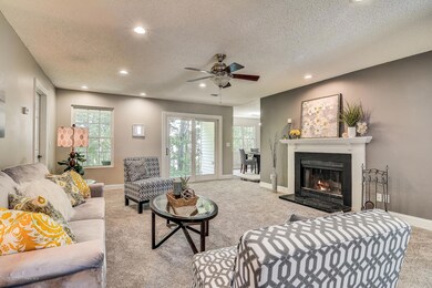 008_Living Room