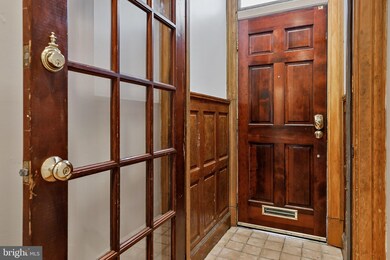 809 Hollins St, Baltimore, MD 21201 - photo 4