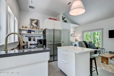 17-web-or-mls-22_1580 Ian Dr