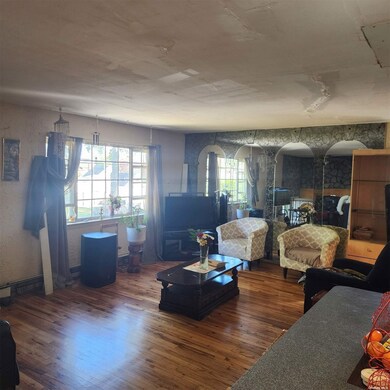 104 Frederick Ave, Babylon, NY 11702 - photo 5