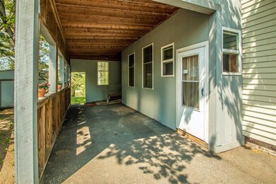 21 Highland St, Whitefield, NH 03598 - photo 2