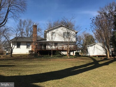 9829 Wolcott Dr, Burke, VA 22015 - photo 2