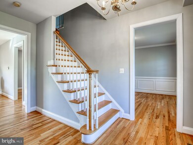 112 Julasar Dr, Winchester, VA 22602 - photo 2