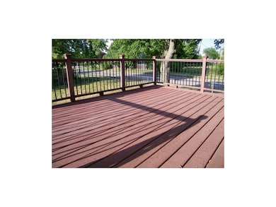 Maintenance-free NEW deck