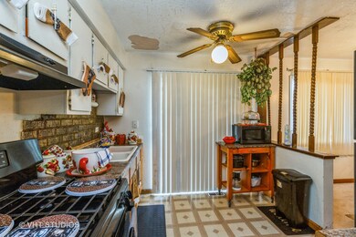 3613 Coventry Ct, Hazel Crest, IL 60429 - photo 6