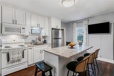 2709 Larkins Way, Pittsburgh, PA 15203 - photo 6