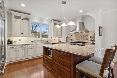 44 Hackberry Ln, Glenview, IL 60025 - photo 5