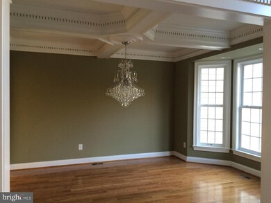 100 Woodfield Dr, Spotsylvania, VA 22553 - photo 4