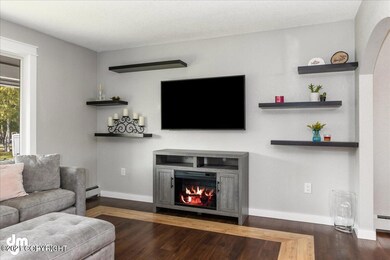 05-Living Room-ELKO1254