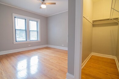 2056 W Arthur Ave unit 1W, Chicago, IL 60645 - photo 6