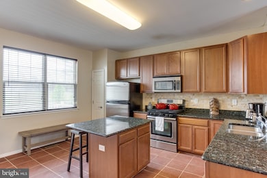 584 Burr Oak Ct, Prince Frederick, MD 20678 - photo 7