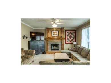 9332 Swarner Dr, Lenexa, KS 66219 - photo 7