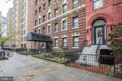 1125 12th St NW unit 32, Washington, DC 20005 - photo 2