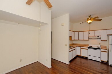 254 Hudson Ave unit B, Albany, NY 12210 - photo 2