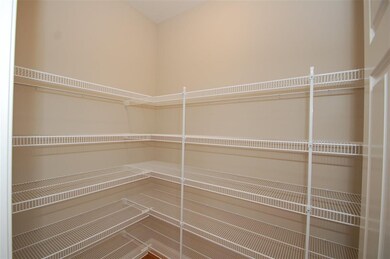 18 Sophie Cir unit 17, Hooksett, NH 03106 - photo 2