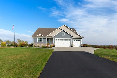 920 Amelia Ct NE, Montgomery, MN 56069 - photo 6