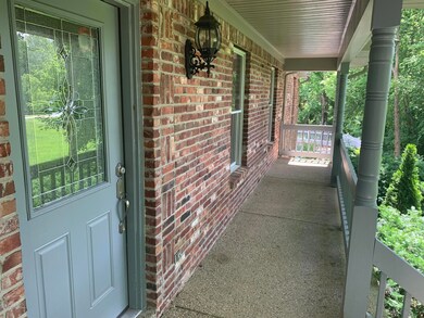 2010 Clarke Point Dr, Crestwood, KY 40014 - photo 3