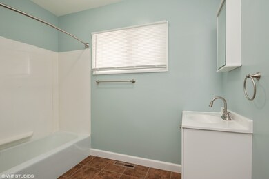 132 N Sumac Ave, Waukegan, IL 60085 - photo 2
