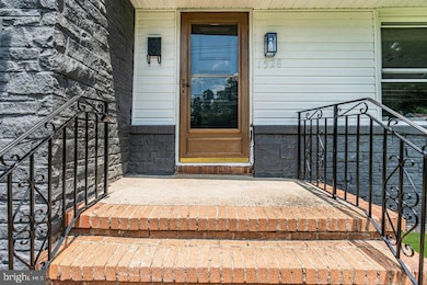 1528 Stuyvesant Ave, Ewing, NJ 08618 - photo 7