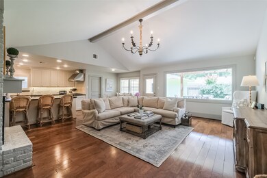 10018 Valley Forge Dr, Houston, TX 77042 - photo 5