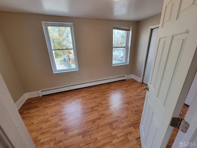 121 S Fulton St, Woodbridge Township, NJ 07095 - photo 4