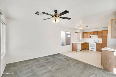 7-web-or-mls-2905 E Glenhaven Dr-17