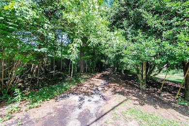 1346 S Indian Creek Dr, Stone Mountain, GA 30083 - photo 3