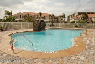 PalmsSpringsCondos_Pool