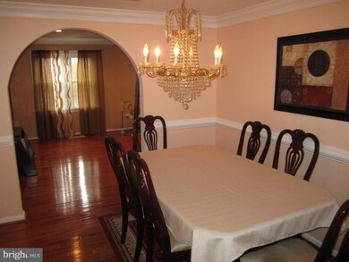 7822 Stovall Ct, Lorton, VA 22079 - photo 4