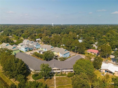 515 Third St unit 5, Bay Saint Louis, MS 39520 - photo 3