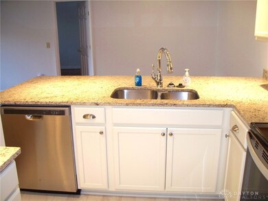 12080 Regency Run Ct unit 4, Cincinnati, OH 45240 - photo 4