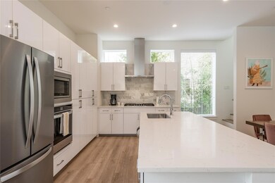 3522 Routh St unit 105, Dallas, TX 75219 - photo 4