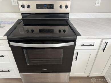 10080 Edgerton Dr, Miamisburg, OH 45342 - photo 4