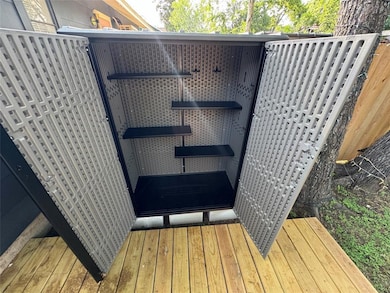 906 E 46th St unit B, Austin, TX 78751 - photo 7