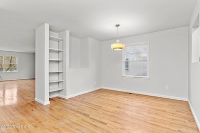 18 Hollow Wood Ln unit C, Greenwich, CT 06831 - photo 4