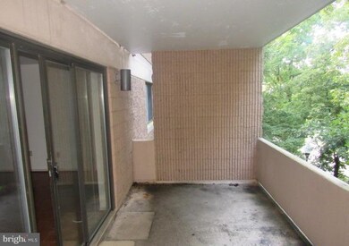 2903 Fallstaff Rd unit 404, Baltimore, MD 21209 - photo 7