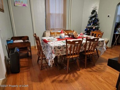 46 Spring St, Weatherly, PA 18255 - photo 4