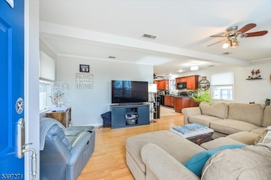 19 Pearl St, Bloomingdale, NJ 07403 - photo 6