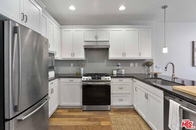 1588 W Artesia Square unit G, Gardena, CA 90248 - photo 6