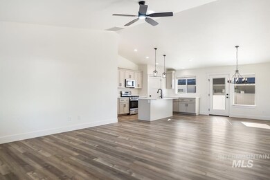 1201 Gem Dr, Kimberly, ID 83341 - photo 5