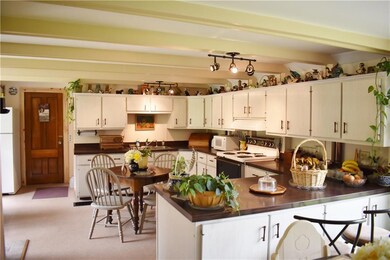 Wonderful kitchen with plenty of...