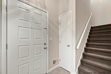 707 Scenic Ln, Poughkeepsie, NY 12603 - photo 3