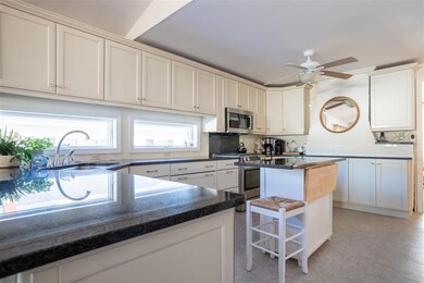 76 Pembroke St, Seabrook, NH 03874 - photo 7