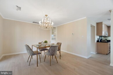 1510 Snughill Ct, Vienna, VA 22182 - photo 7