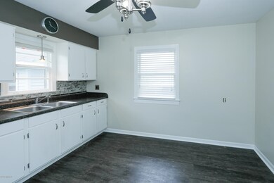 1259 SW Capital Ave-108