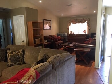 14454 Holly Dr, Victorville, CA 92395 - photo 4