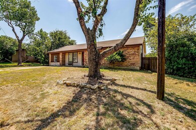 505 W 10th St, Joshua, TX 76058 - photo 4