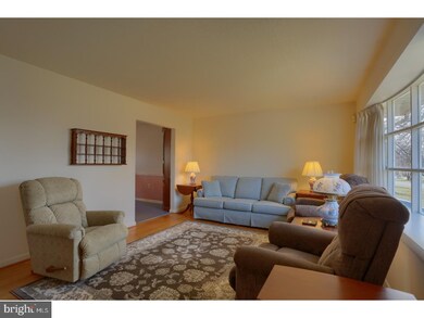 3335 Stoudts Ferry Bridge Rd, Reading, PA 19605 - photo 4